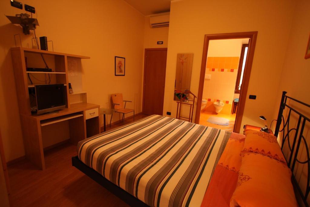 Bed And Breakfast Centrostorico Sarnico Kültér fotó