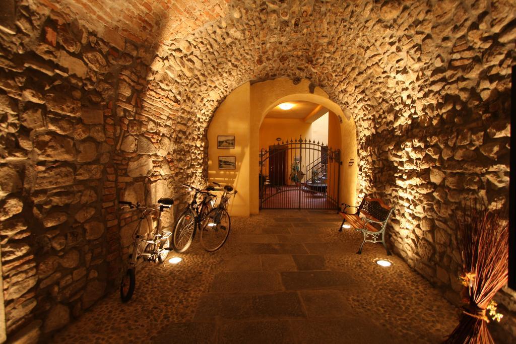 Bed And Breakfast Centrostorico Sarnico Kültér fotó