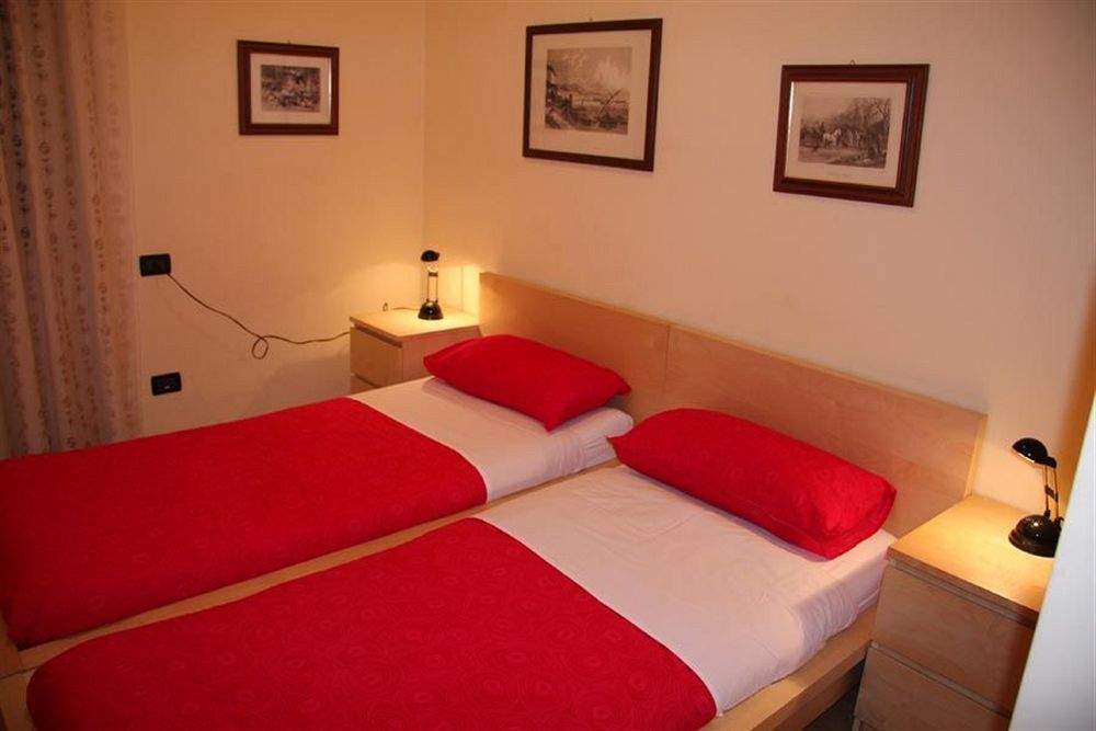 Bed And Breakfast Centrostorico Sarnico Kültér fotó